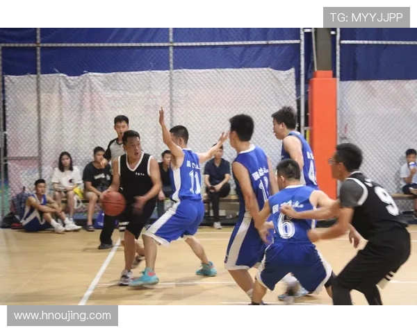 重庆篮球队在邀请赛中的战术表现分析与点评总结